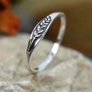 Leaf Finger Ring For Women Vintage Chic Style With Antique Silver Tone Look - Picture 1 of 14