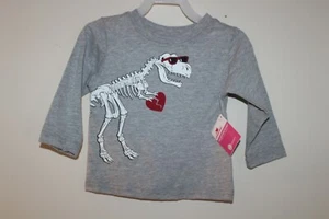 NUEVO CON ETIQUETAS Bebé Niños Día de San Valentín Dinosaurio Corazón Gráfico Manga Larga Camiseta - Imagen 1 de 4