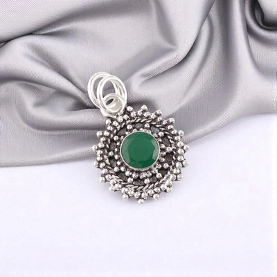 Colgante de joyería hecha a mano de plata esterlina 925 con piedras preciosas de ónix verde regalo para mujer Foto 1 de 4