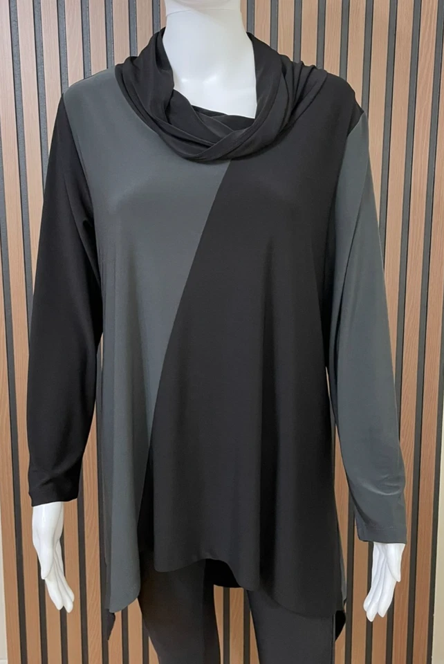 Cómoda túnica top manga larga elástica minimalista con cuello capucha negra M de EE. UU. para mujer Foto 1 de 4