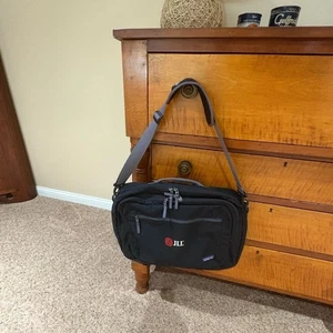 Borsa a tracolla Patagonia nera imbottita in poliestere per computer portatile scuola business - Foto 1 di 15
