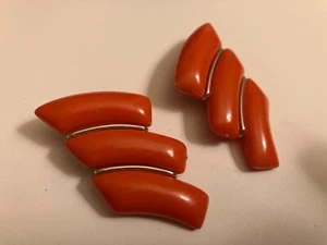 VINTAGE ESTATE CHUNKY ORANGE EAR CLIP CLIP ON EARRINGS - Picture 1 of 2
