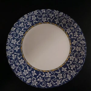 2 LUMINARC Flat Plates Made In France Opaline Glass Art Nouveau Décor N4636 - Picture 1 of 12