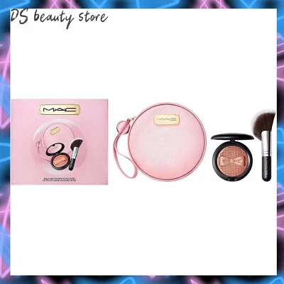 MAC Indulgent Glow Face Kit: Rose-Extra Dimension Skinfinish Highlighter - Image 1 of 4