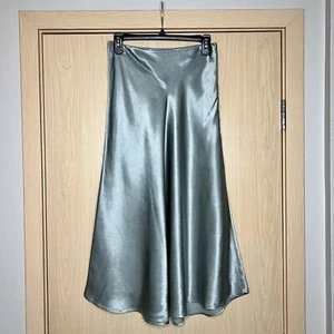 H&M Women’s Satin A-line Midi Skirt Light Green Sage Unlined NWT Size 4 - Picture 1 of 12