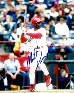 Signed 8x10 MICHAEL DEVEREAUX Texas Rangers Autographed photo - COA - Picture 1 of 1