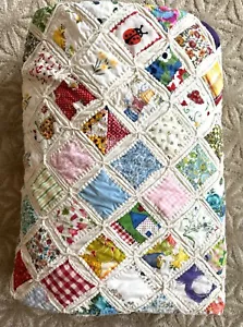 Vintage 1975 handgenäht Kathedrale Fenster Patch Quilt Decke Bettwäsche 76” x 89” - Bild 1 von 12