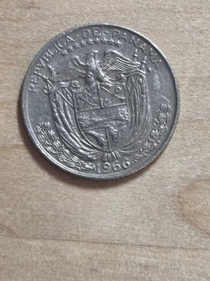 Panama 1/10th Balboa coin, 1966. KM# 10, copper-nickel-clad-copper. Balboa. - Image 1 of 4