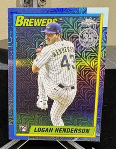Aggiornamento Topps 2025 #U90C-68 LOGAN HENDERSON RC ROOKIE SILVER PACK MOJO - Foto 1 di 2