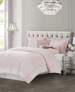 Juicy Couture Twin Comforter Bedding 2 Piece Set Wrinkle Resistant Pink Premium - Picture 1 of 12