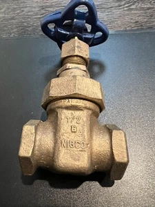 Nibco Gate Valve 1/2" T-126 B Threaded - Picture 1 of 7