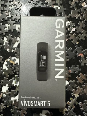NIB Garmin VIVOSMART 5 Fitness Activity Tracker Watch AlwaysOn Color Display S/M - Image 1 of 4