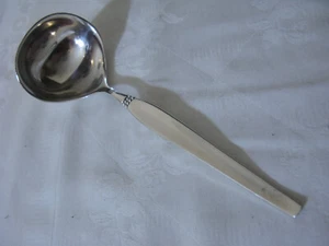 Robbe & Berking Modell ROYAL Vorleger Saucenkelle in Silber 90er TOP - Picture 1 of 2