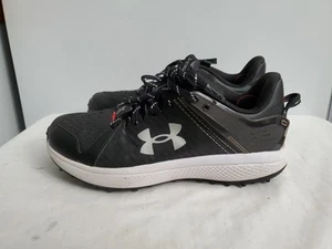 Under Armour Jungen Yard Turf Charged Baseball Stollen Schuhe schwarz weiß Größe 6Y - Bild 1 von 21