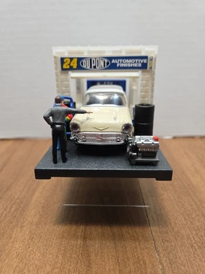 Diorama de coche "Acabados automotrices Dupont". Incluye tienda de coche y plástico Foto 1 de 4