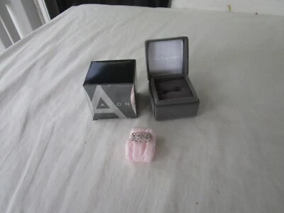 Avon Sterling Silver Genuine Diamond Accent Ring Size 6.25~ NEW IN GIFT BOX! - Image 1 of 4