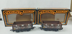 2 x Mainline 7 Plank Wagon - C.W.S. OO scale. Boxed - Picture 1 of 9