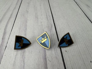 Lote 3 escudos Lego corona oro cuartos ~ juegos 7094 7091 7029 7037 7079 7093 7097 - Imagen 1 de 4