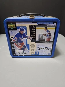 1999-00 WAYNE GRETZKY UPPER DECK RETRO HOCKEY METAL LUNCHBOX NEW YORK RANGERS - Picture 1 of 17