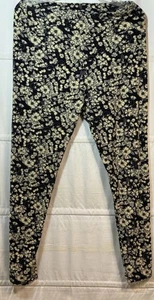 Lula Roe Leggings One Size Black White Roses Flora Womens Stretch Yoga Pants - Picture 1 of 5