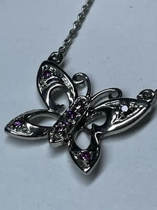 Colgante de mariposa de oro blanco de 14 K con piedras de amatista de 0,27 Tcw, 16,5 pulgadas - Imagen 1 de 9