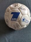 Ball mit gedruckten Autogrammen DFB Weltmeister Fußball ARD ZDF