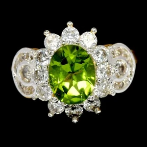 NATURAL AAA GREEN PERIDOT OVAL & WHITE CZ BRASS YELLOW GOLD PLAED RING SIZE 7 - Picture 1 of 6