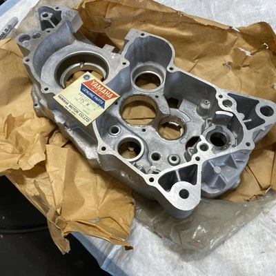 NOS Yamaha New OEM RH Crankcase 1974 DT360 445-15121-01-00 BIN I - Image 1 of 4