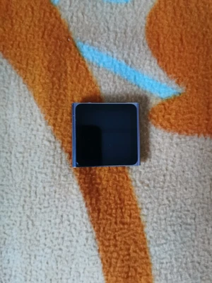Apple iPod nano 6th Generation Graphite (8GB) - Battery Issue - Dock Use - Image 1 of 2