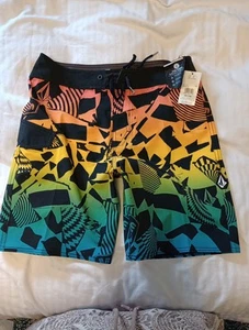 Boy's Youth Volcom Mod Tech 29 18 Uproar Mod Board Shorts Swim Nwts - Picture 1 of 5