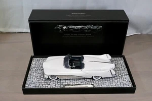 Minichamps Buick Le Sabre Concept 1951 1:18 #119/200 - Picture 1 of 12