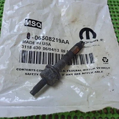 Chrysler Dodge Jeep Ram 2004-2013 4,7 L nuevo en stock MoPar escape colector perno Foto 1 de 2