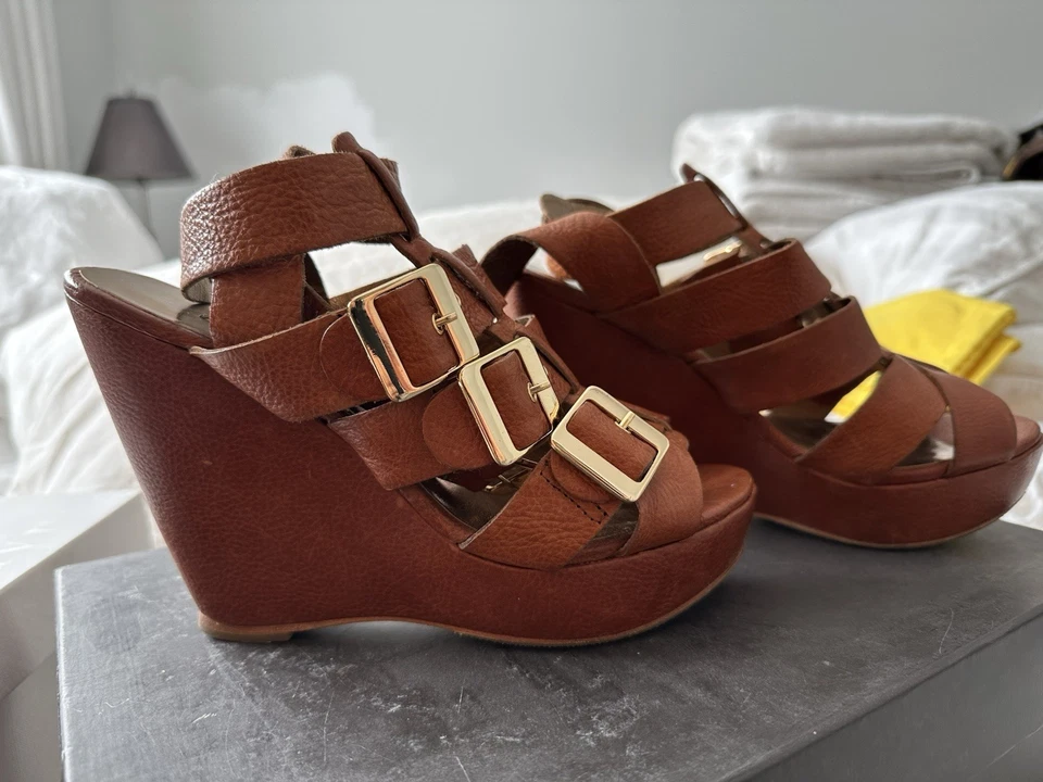 Cynthia Vincent ‘Harper’ Wedge Gladiator Sandals 7M $405 - Image 1 of 4