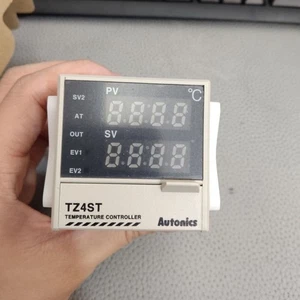 Regolatore di temperatura Autonics TZ4ST-14S Termostato - Foto 1 di 2