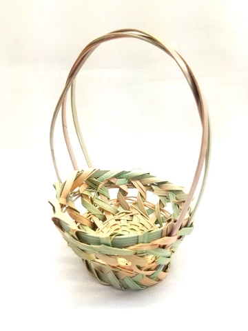 Miniature Doll Woven Wicker Basket with Handle Easter Pink and Blue Cover