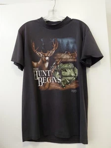 Camiseta vintage emblema 3D puntada única rara 1992 The Hunt Begins CMJ grande - Imagen 1 de 7