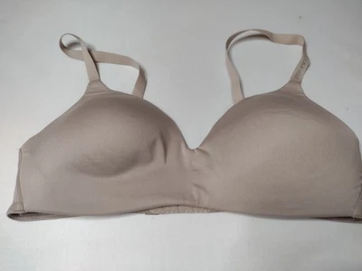 Calvin Klein Bralette Camiseta Sujetador Mediano Inalámbrico Sin Alambres Acolchado Completo A7 Foto 1 de 4