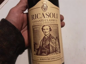 CHIANTI CLASSICO RICASOLI 1977 BUONA LA CAPSULA E BUONO IL LIVELLO SEMPRE STATA - Foto 1 di 11