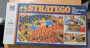 Complete Vintage 1982 Stratego Retro Board Game by MB - Picture 1 of 7