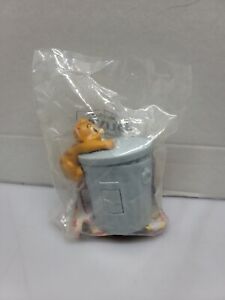 Oliver And Company Burger King Kids Club Meal Toy  Oliver On Trashcan - 1996 NEW