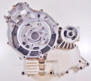 00 Polaris Magnum 325 2X4 Right Engine Motor Crankcase Crank Case Half - Picture 1 of 10