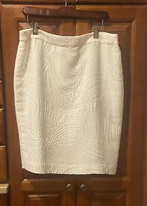 Escada Ivory White Lined Pencil Skirt - Size 40, Size 10 in US