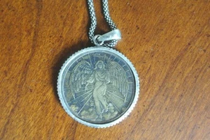 PATRIOTS DAY Movie Prop NECKLACE Jessica Kensky (Rachel Brosnahan) MARK WAHLBERG - Picture 1 of 1