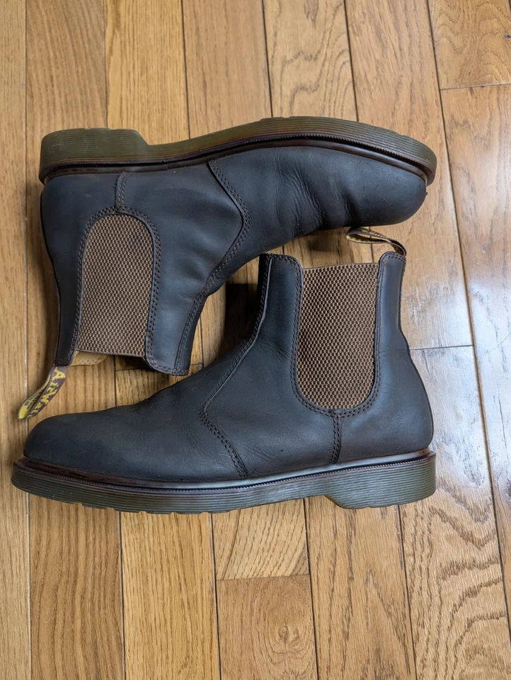 Botas Chelsea Dr. Martens 2976 para hombre 11 cuero marrón AirWair Pull On Docs Foto 1 de 4