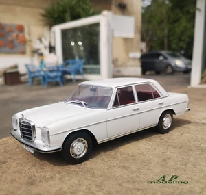 modellino auto scala 1/24 mercedes benz w115 200 d modellini vintage collezione - Foto 1 di 9