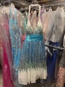 Precious Formals P20595 Cocktailkleid Weiß Aqua Neu mit Etikett Gr. 2 SALE! - Bild 1 von 1