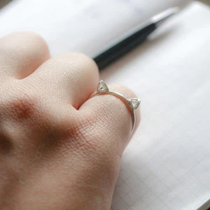 GENUINE ROSE-CUT TRILLION DIAMOND CAT RING 14K GOLD FINE JEWELRY - Picture 1 of 6