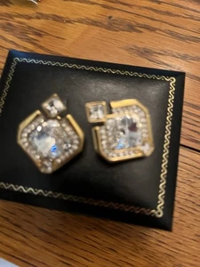St. John Vintage vergoldete signierte klare Strass Runway Clip-On Ohrringe - Bild 1 von 4