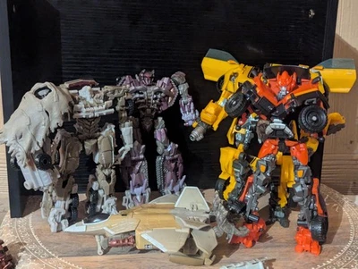 Transformers Figure Lot – Bumblebee, Megatron, Shockwave, Ironhide, Starscream – - Image 1 of 4