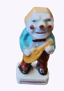 Vintage Ceramic Minstrel Figurine Playing Mandolin 2.75" Hand Painted Japan - Picture 1 of 5